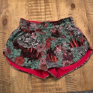 Lululemon Tracker Mid Rise Shorts